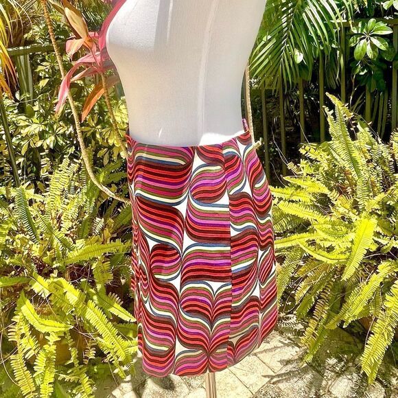 Trina Turk Rico Mini Pencil Skirt - Picture 6 of 8